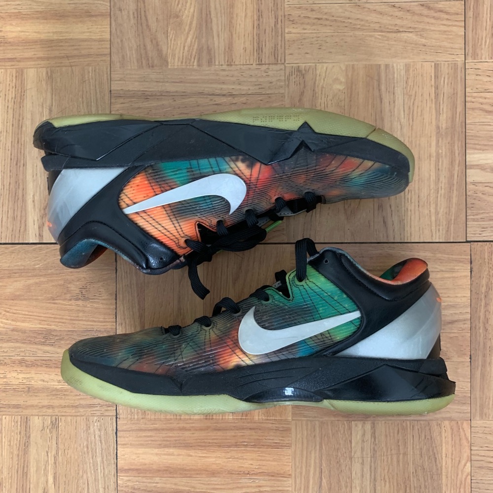 Nike Zoom Kobe Galaxy VII (7s)